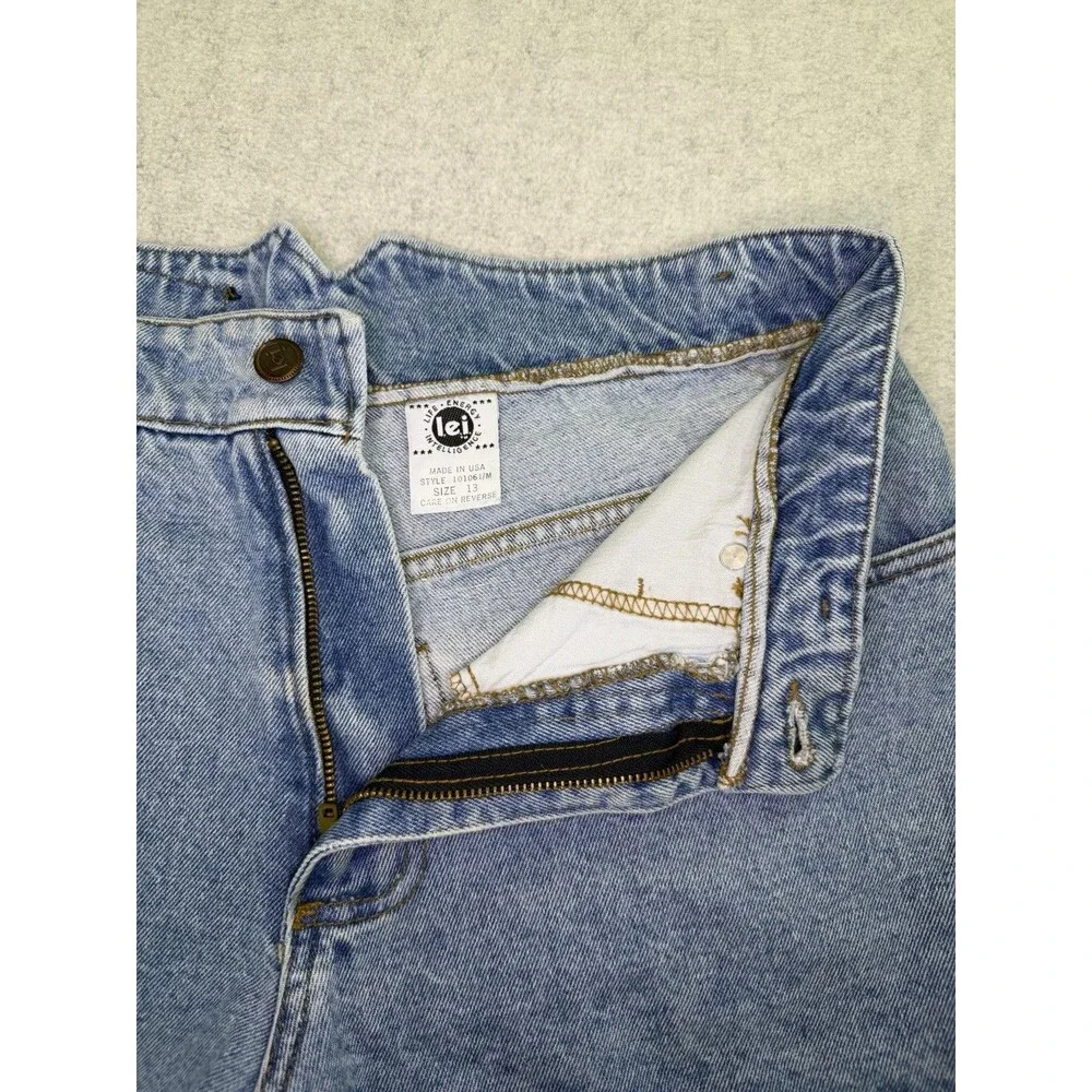 Vtg lei Shorts Women sz 13 Denim Y2K Cotton 5-Pocket Zip Flat Front